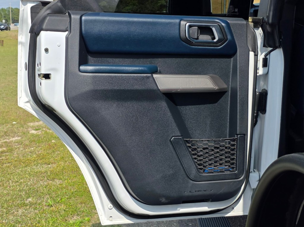 2022 Ford Bronco Image 36