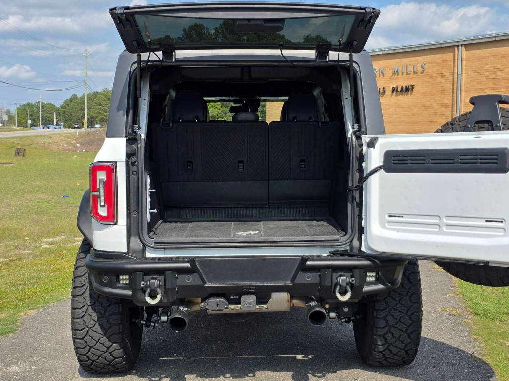 2022 Ford Bronco Image 46