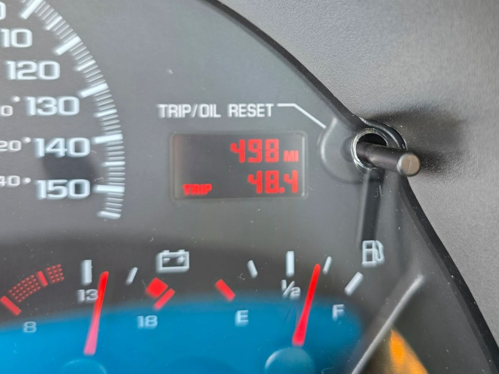 2002 Chevrolet Camaro Image 20