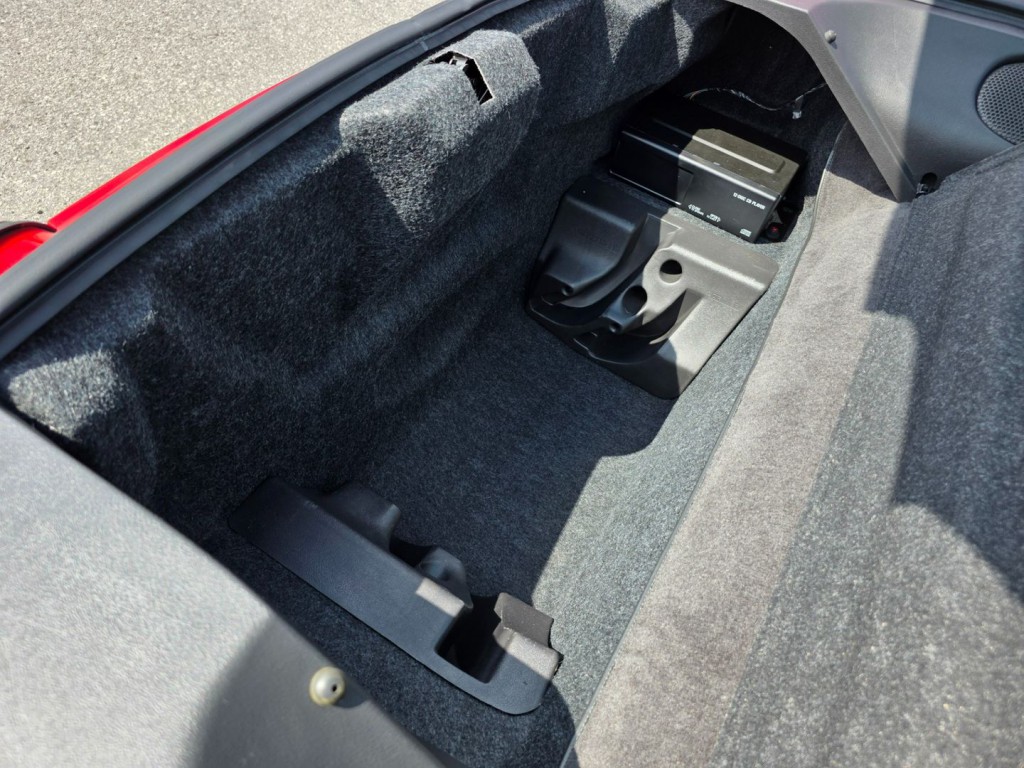 2002 Chevrolet Camaro Image 48