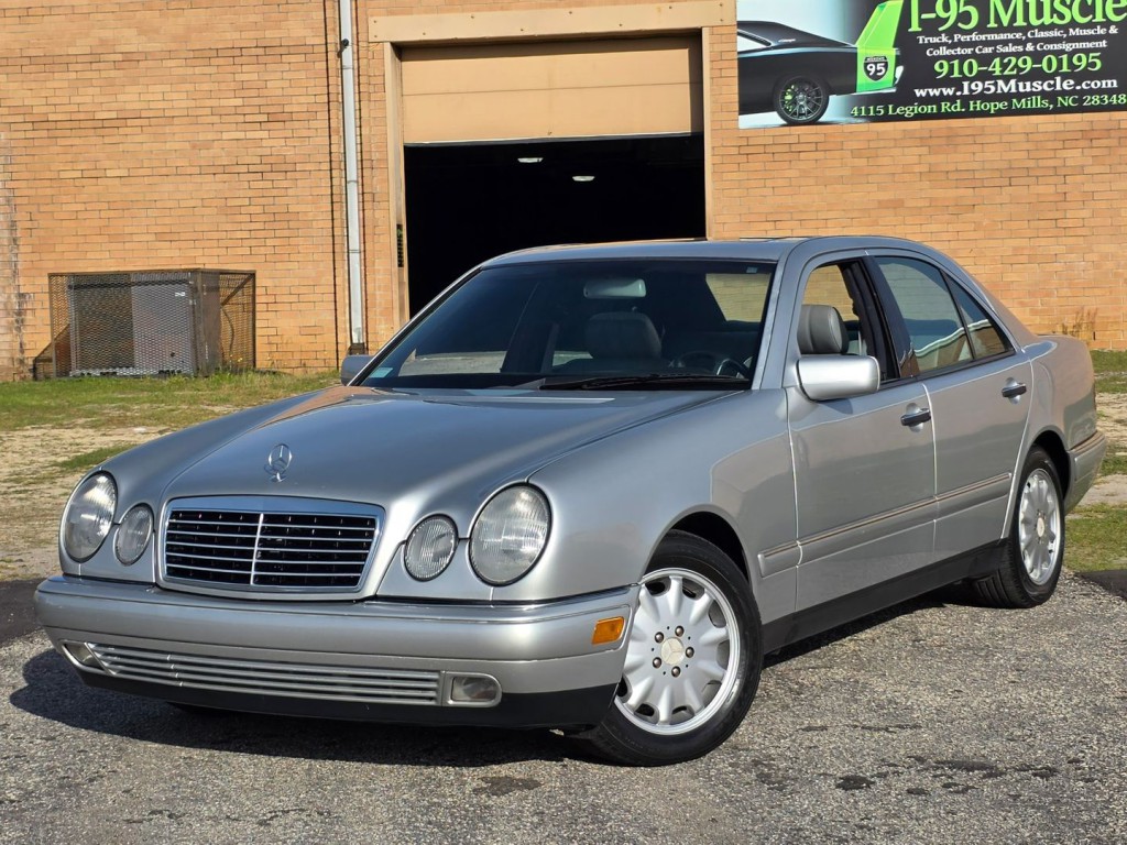 1998 Mercedes-Benz E-Class Image 13