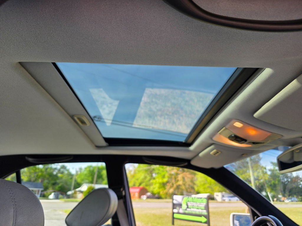 1998 Mercedes-Benz E-Class Image 36