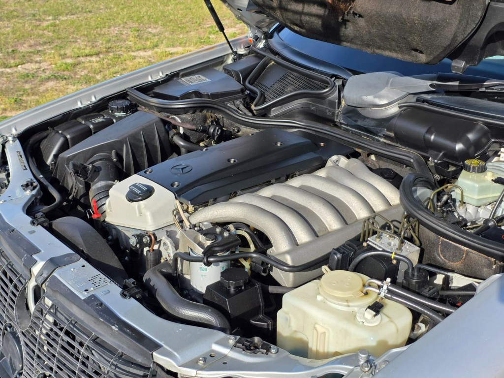 1998 Mercedes-Benz E-Class Image 43
