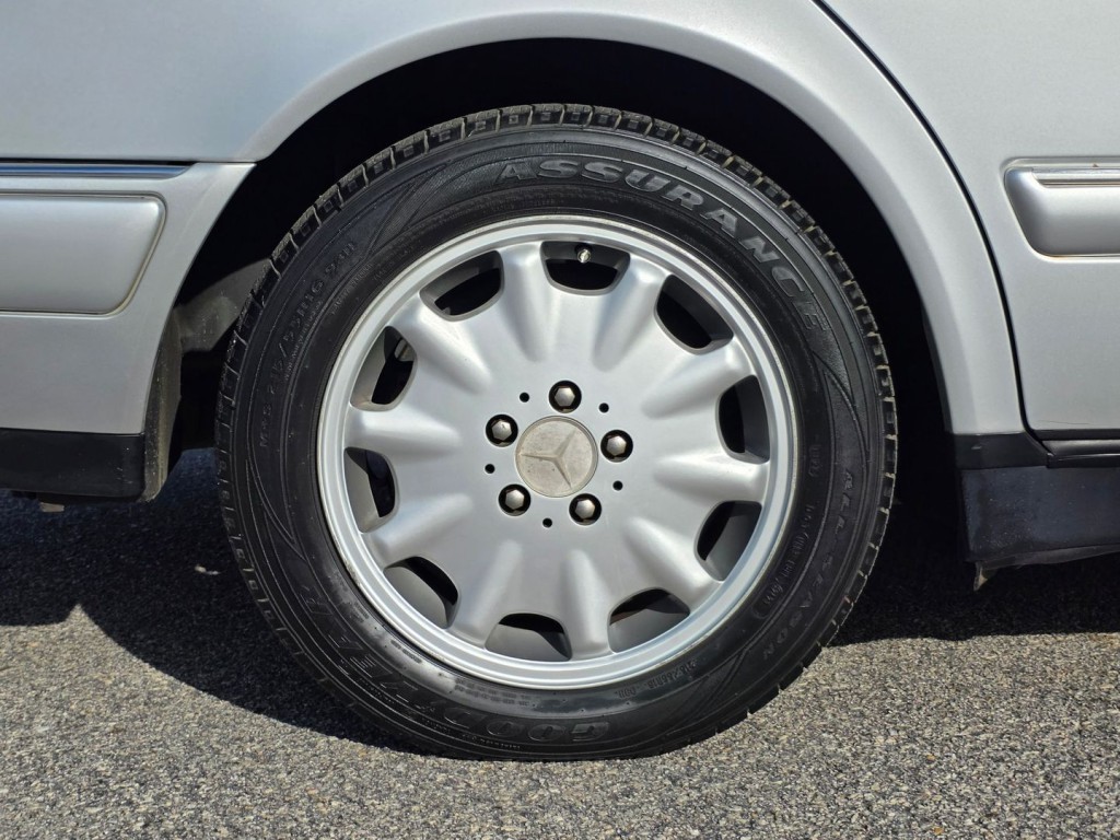 1998 Mercedes-Benz E-Class Image 53