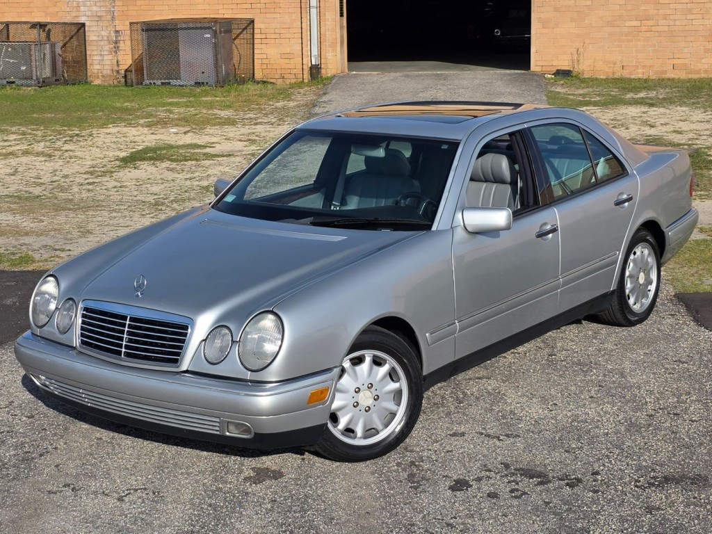 1998 Mercedes-Benz E-Class Image 55