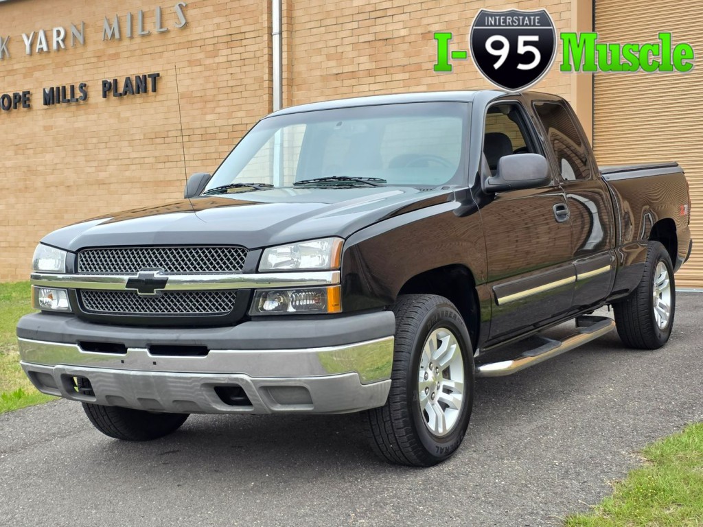 2004 Chevrolet Silverado 1500 Image 1