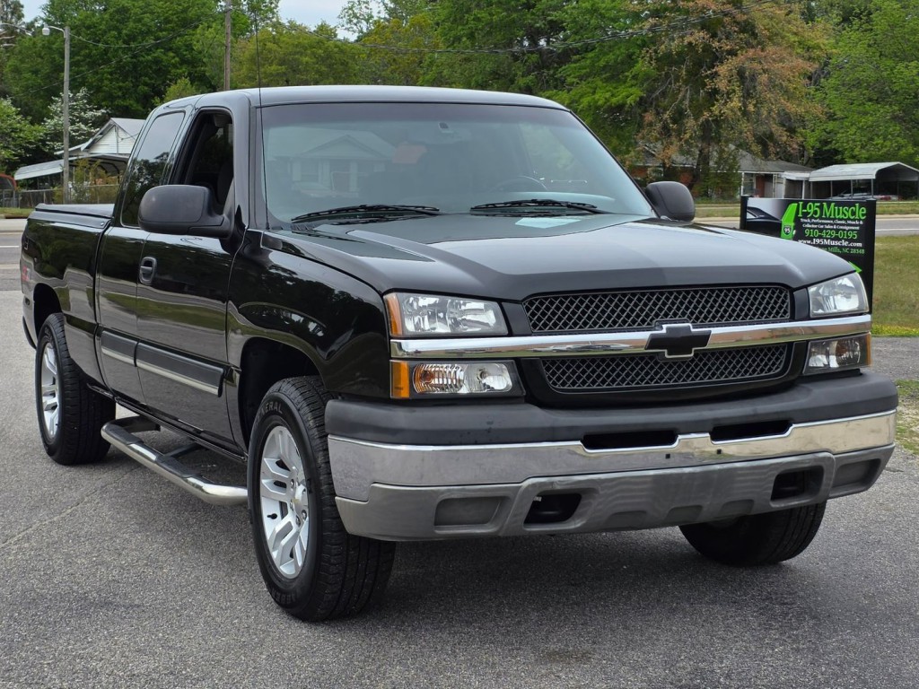 2004 Chevrolet Silverado 1500 Image 4