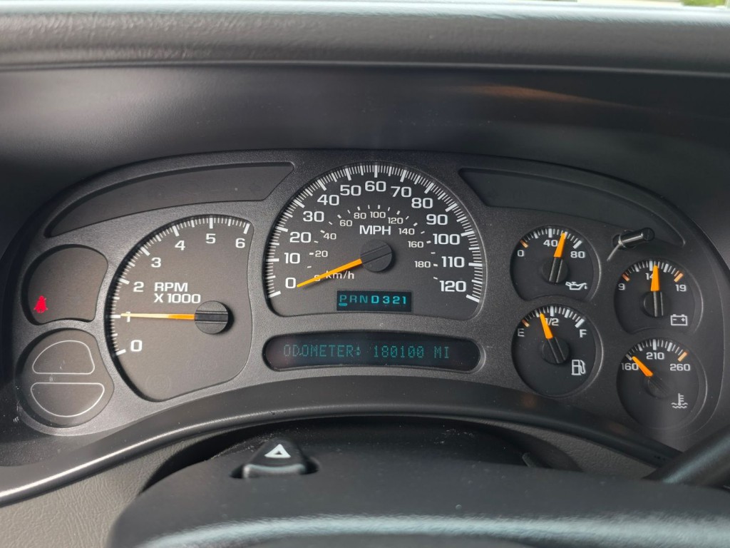2004 Chevrolet Silverado 1500 Image 20