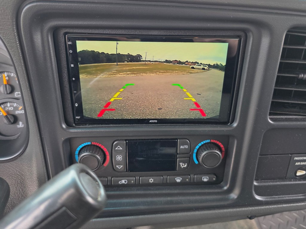 2004 Chevrolet Silverado 1500 Image 22