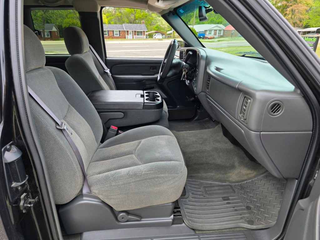 2004 Chevrolet Silverado 1500 Image 35