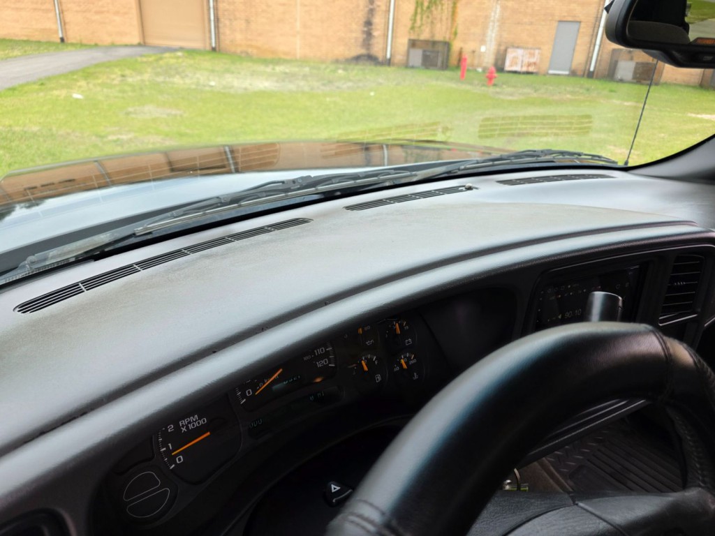 2004 Chevrolet Silverado 1500 Image 39