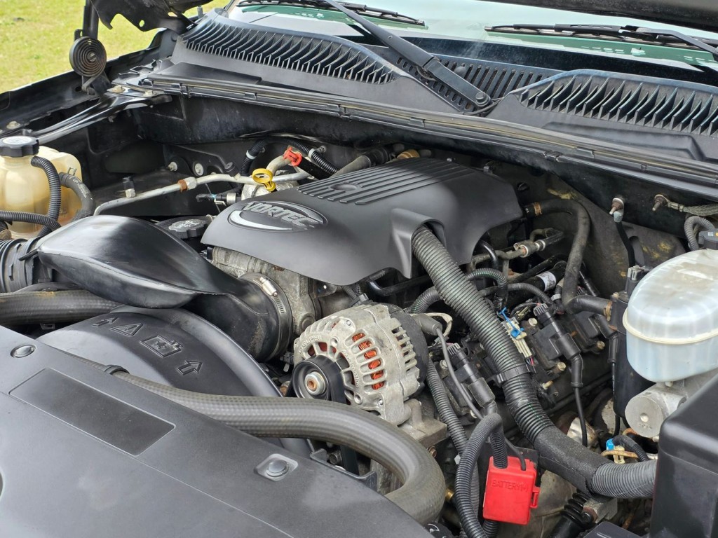 2004 Chevrolet Silverado 1500 Image 46