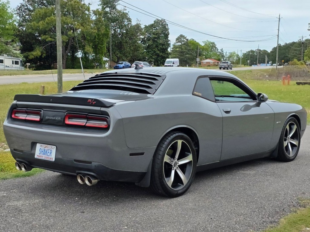 2017 Dodge Challenger Image 7