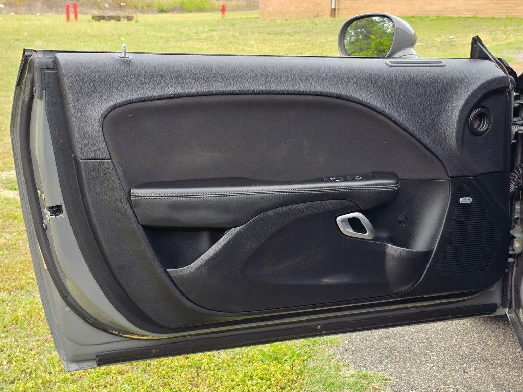 2017 Dodge Challenger Image 39