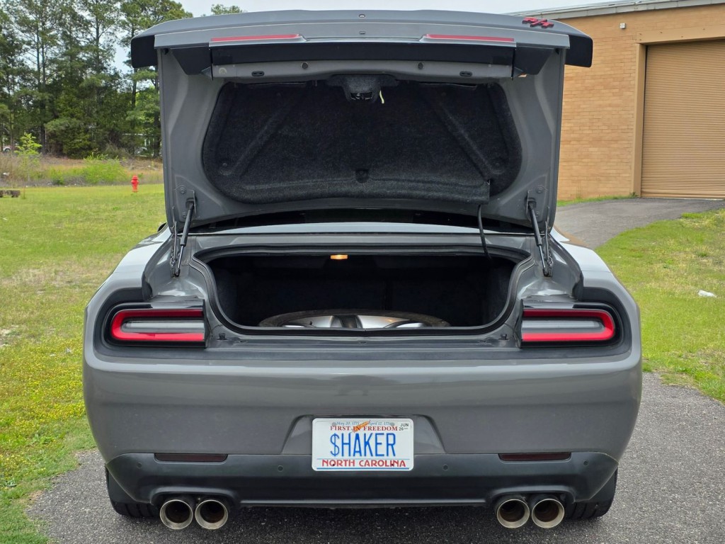 2017 Dodge Challenger Image 47