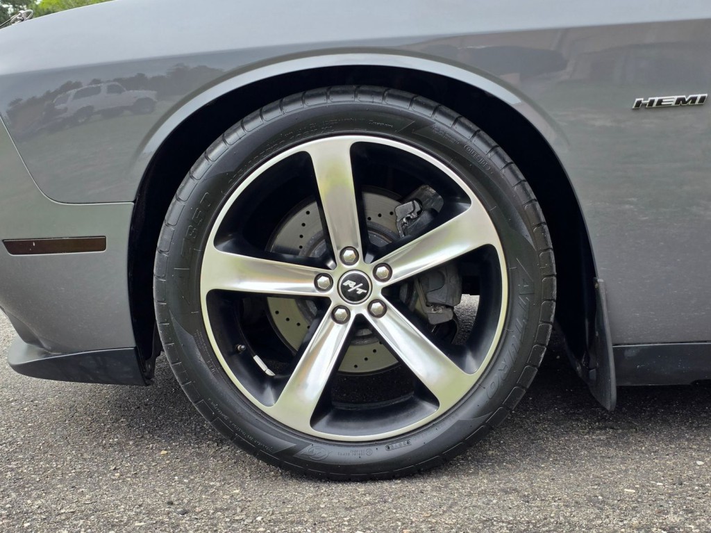 2017 Dodge Challenger Image 51