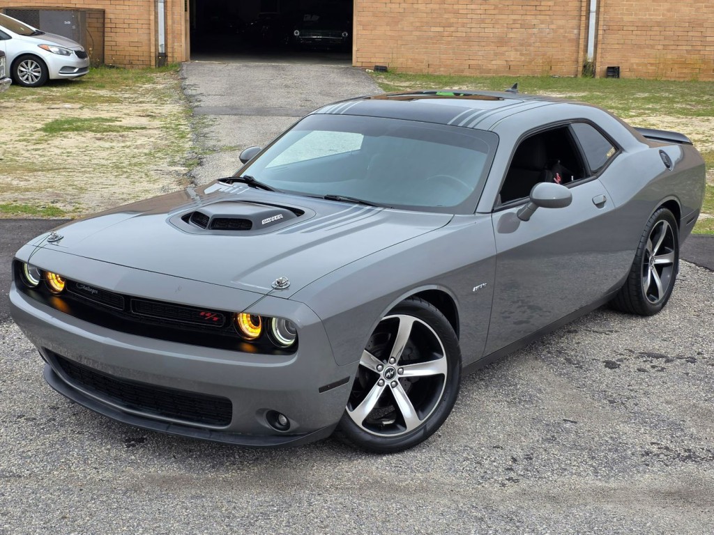 2017 Dodge Challenger Image 55