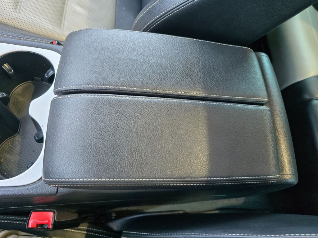 2017 Volkswagen Touareg Image 31