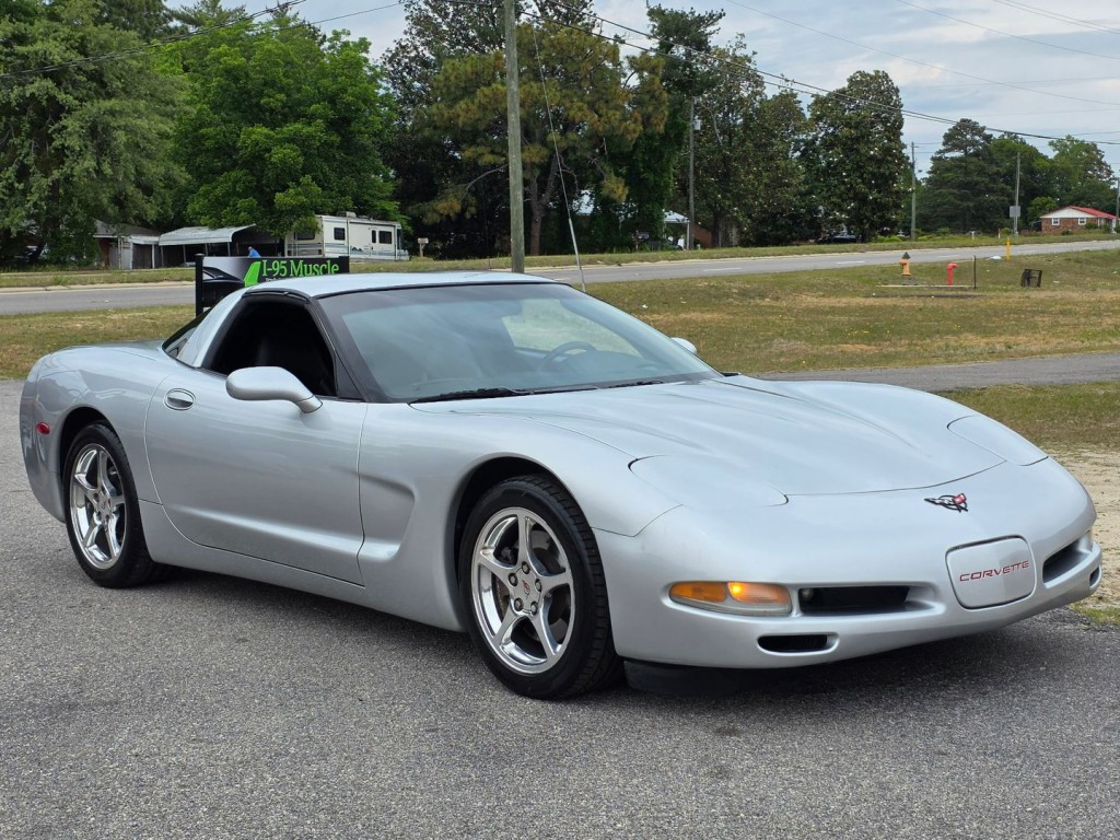 2002 Chevrolet Corvette Image 5