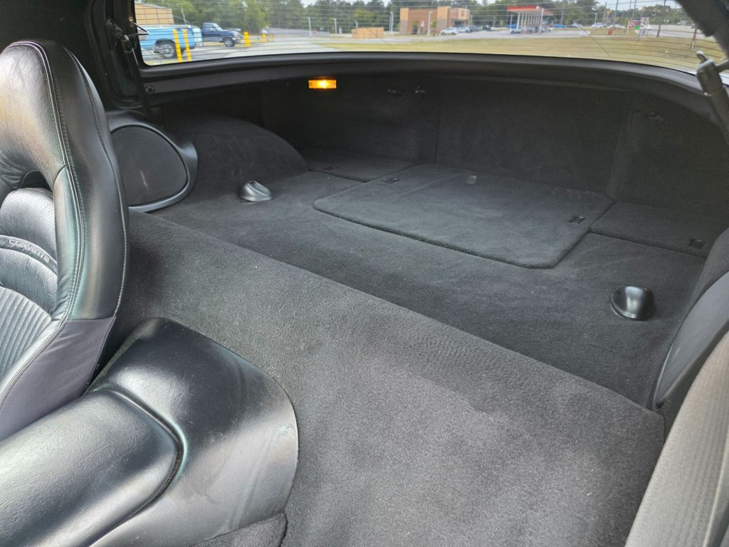 2002 Chevrolet Corvette Image 27