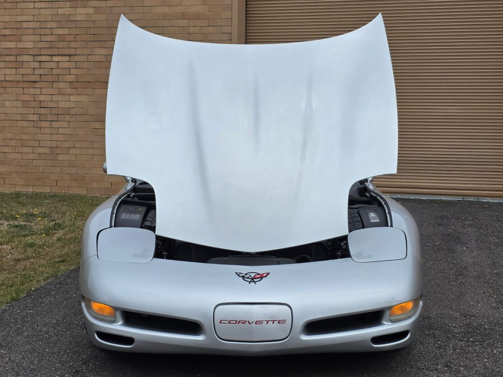 2002 Chevrolet Corvette Image 40