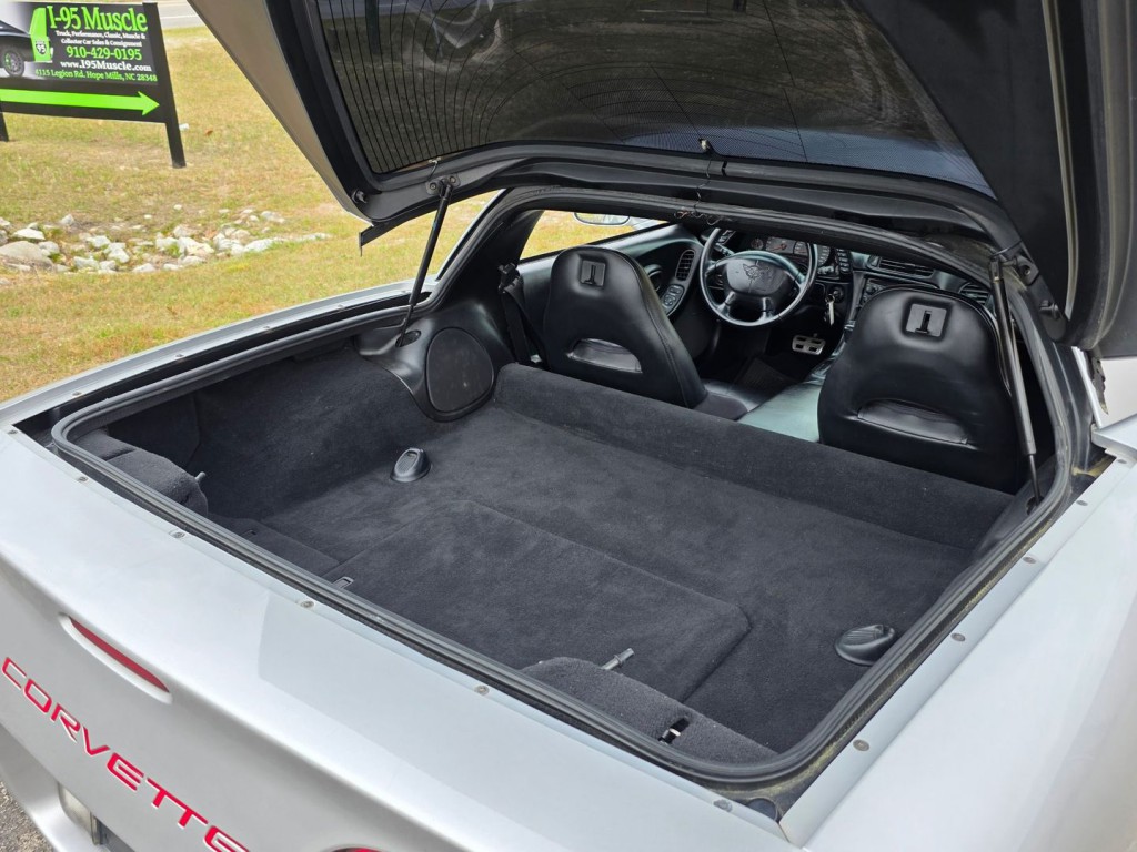 2002 Chevrolet Corvette Image 47