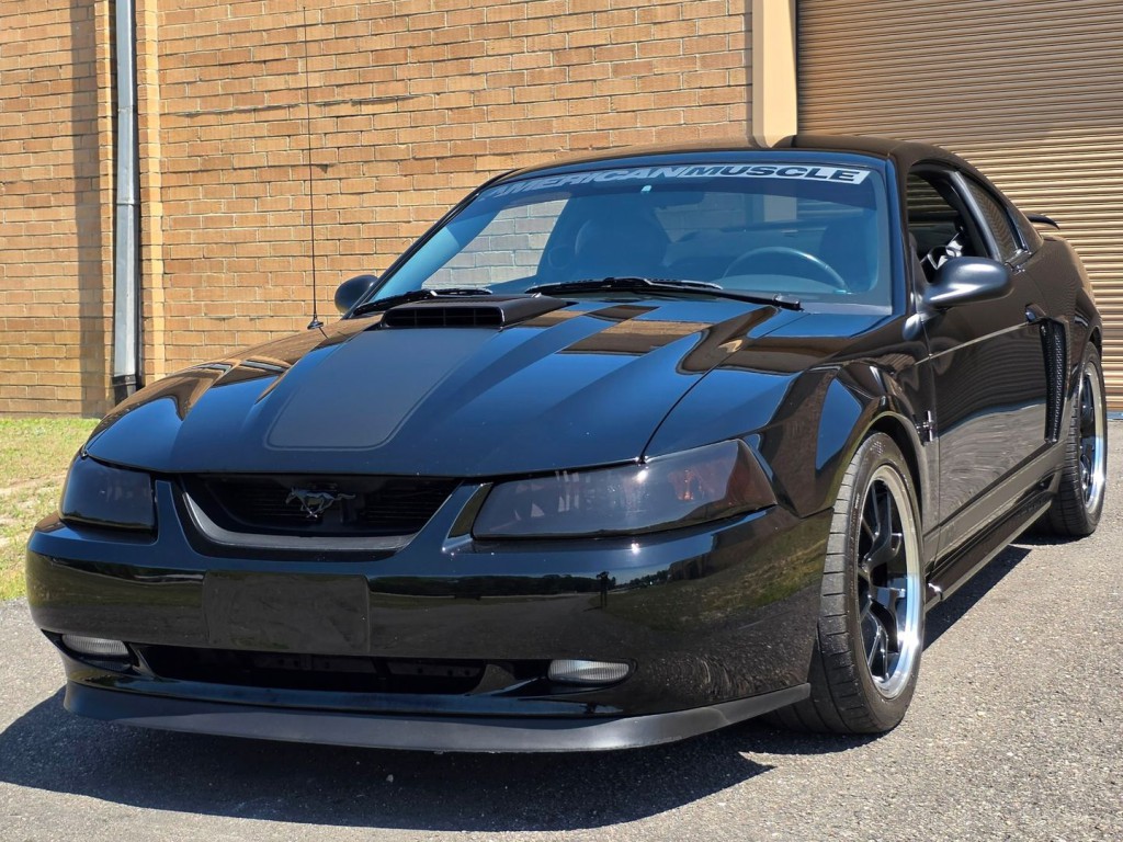 2003 Ford Mustang Image 2