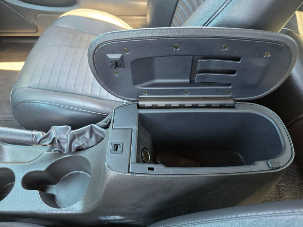 2003 Ford Mustang Image 26