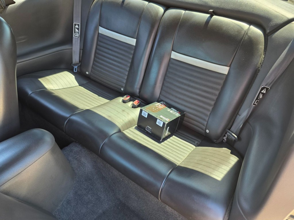 2003 Ford Mustang Image 28