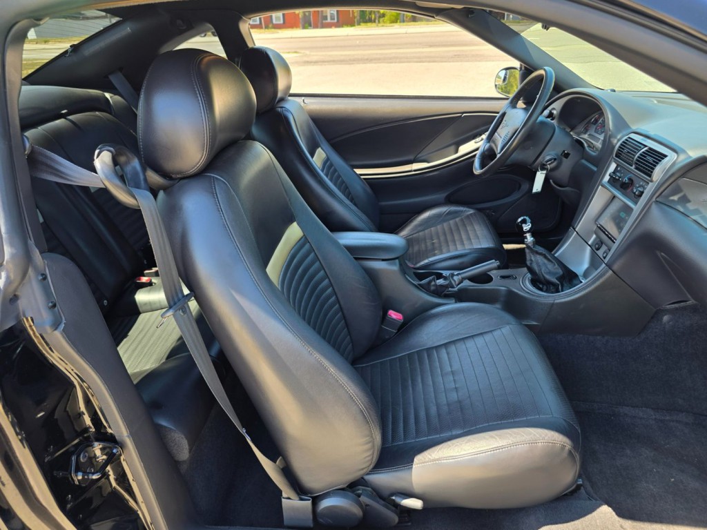 2003 Ford Mustang Image 31