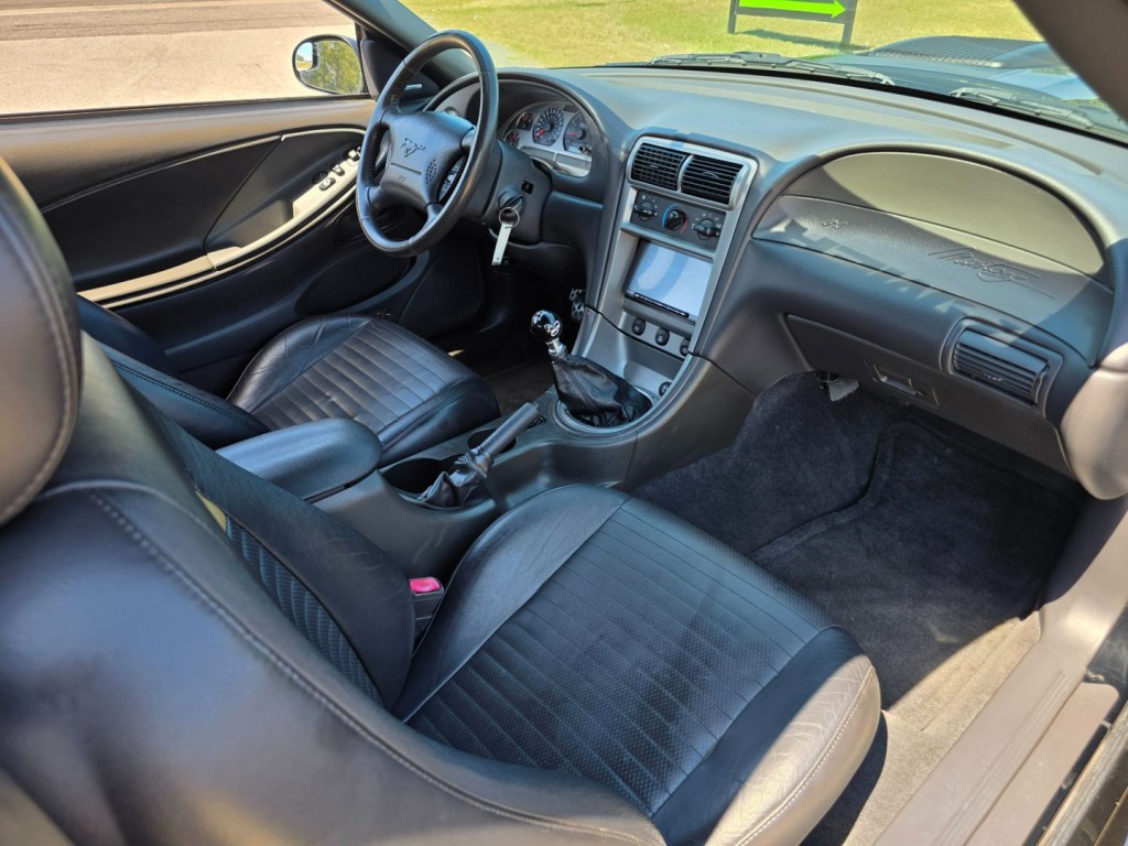 2003 Ford Mustang Image 32