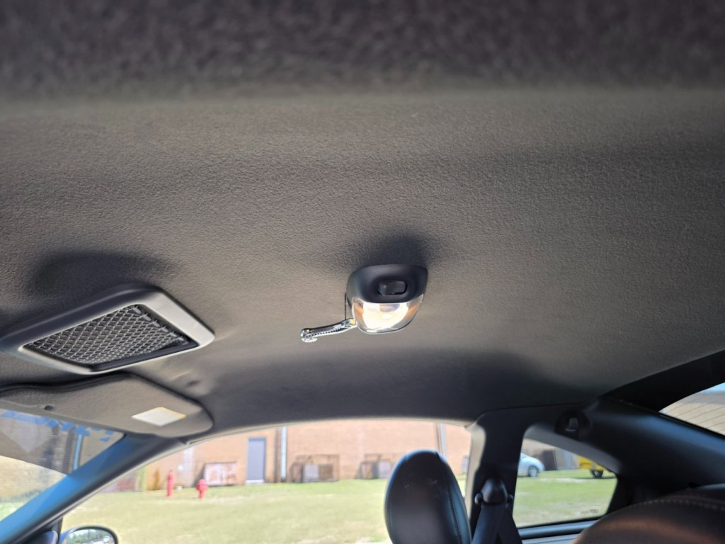 2003 Ford Mustang Image 36