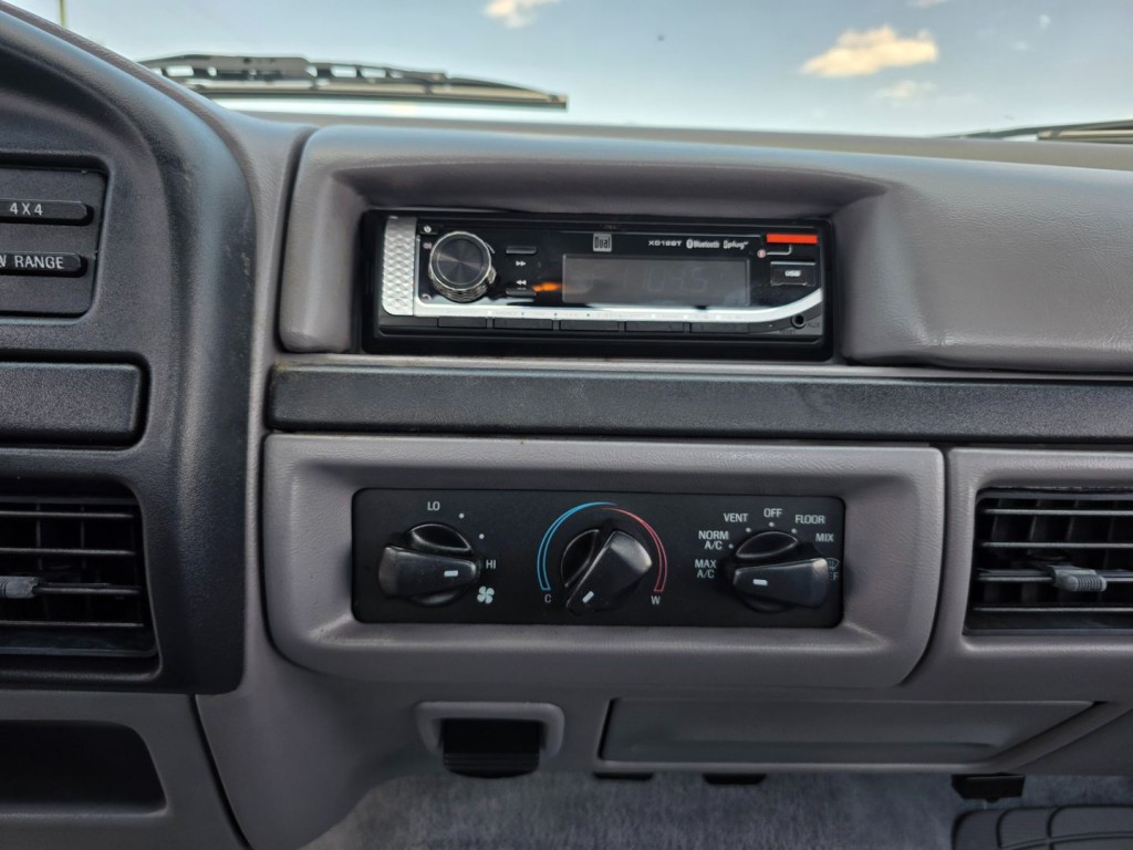 1996 Ford F-150 Image 20