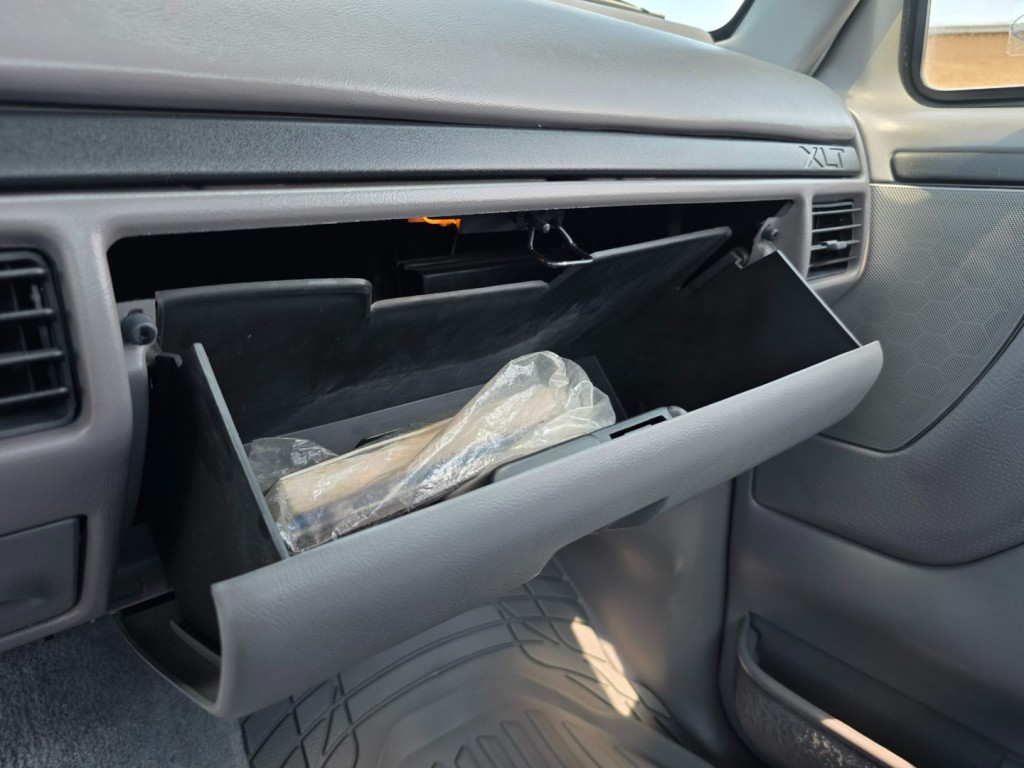 1996 Ford F-150 Image 22