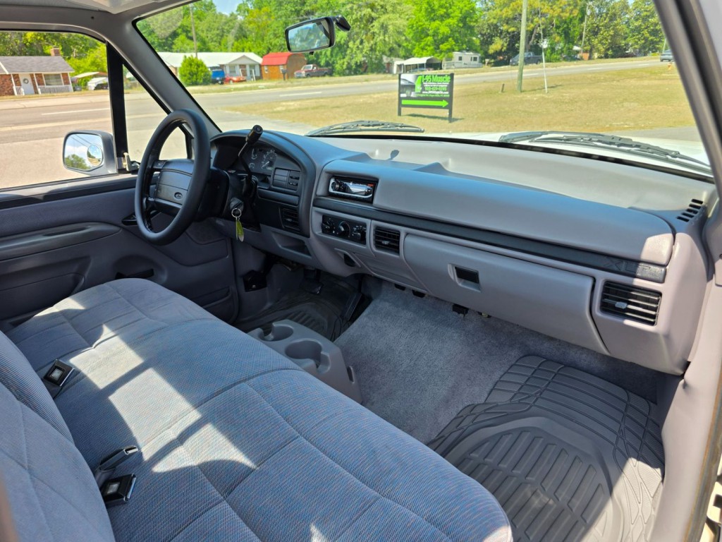 1996 Ford F-150 Image 29