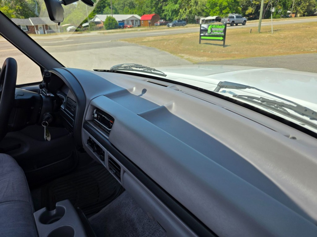 1996 Ford F-150 Image 31