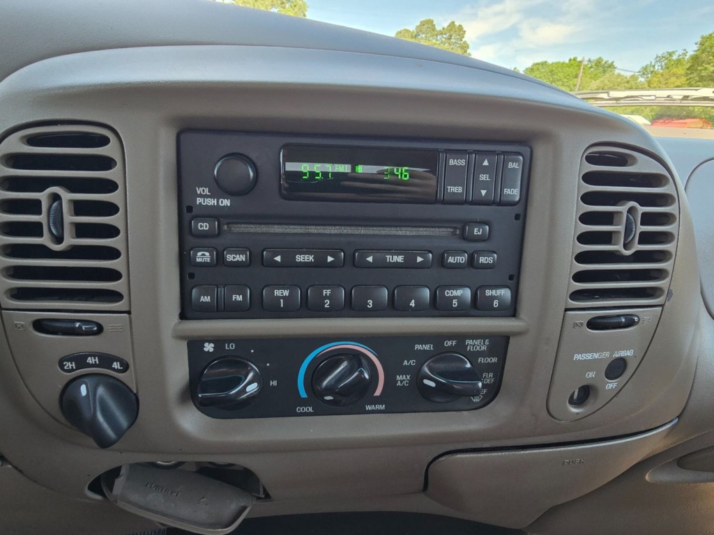 2000 Ford F-150 Image 19