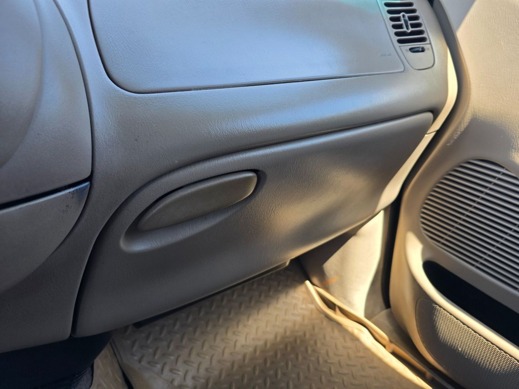 2000 Ford F-150 Image 20