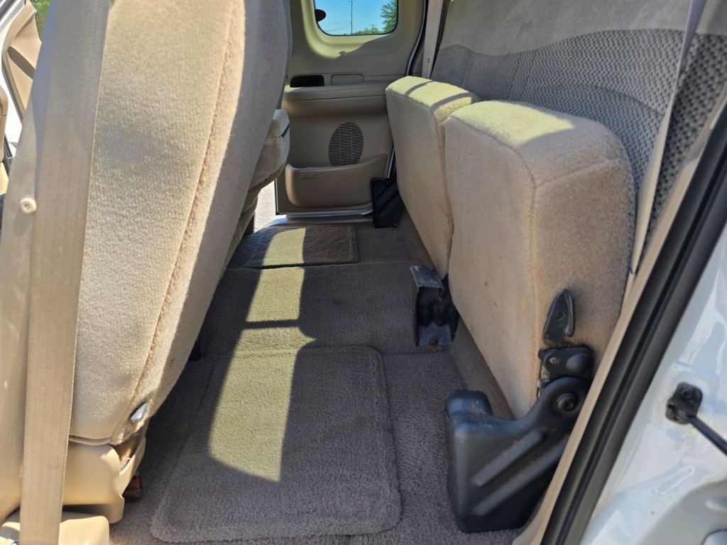 2000 Ford F-150 Image 26