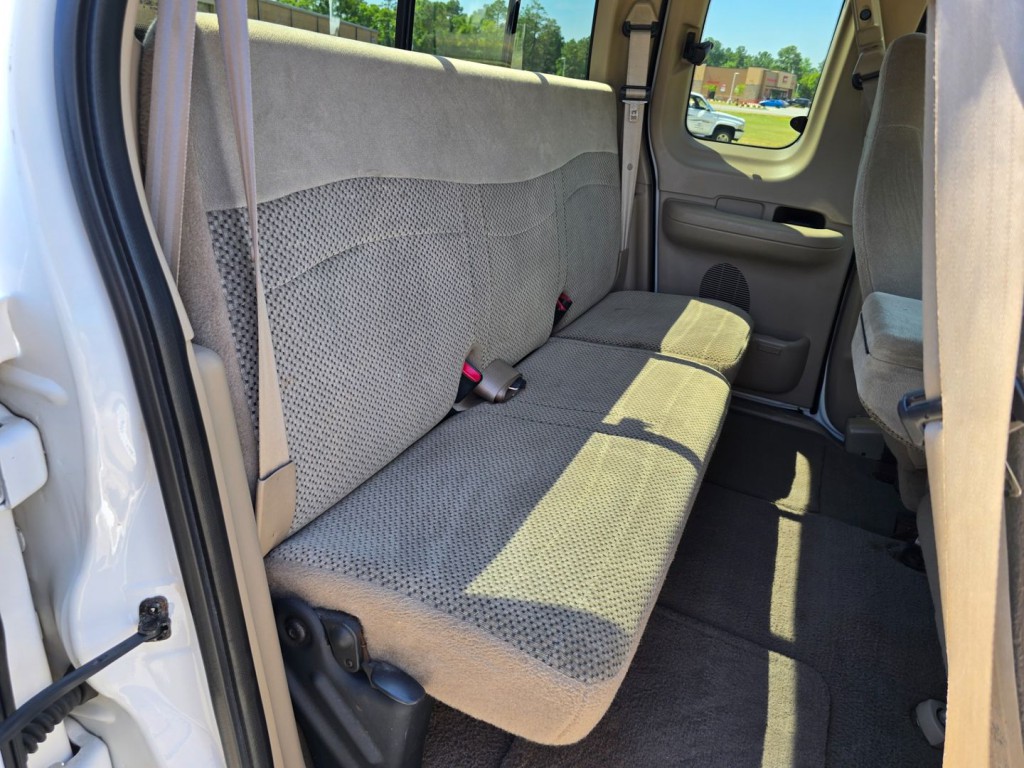 2000 Ford F-150 Image 28