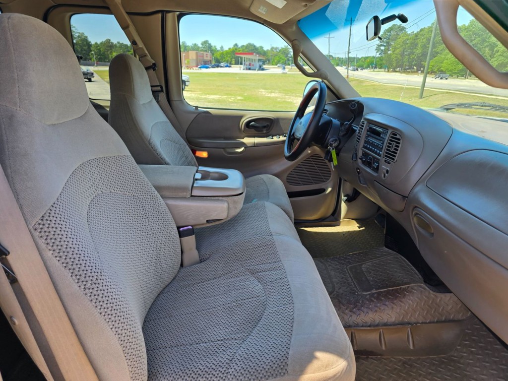 2000 Ford F-150 Image 30