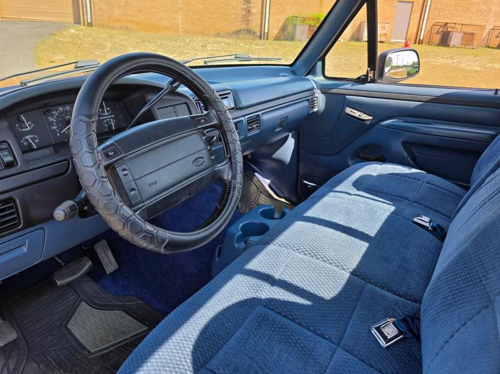 1995 Ford F-150 Image 16