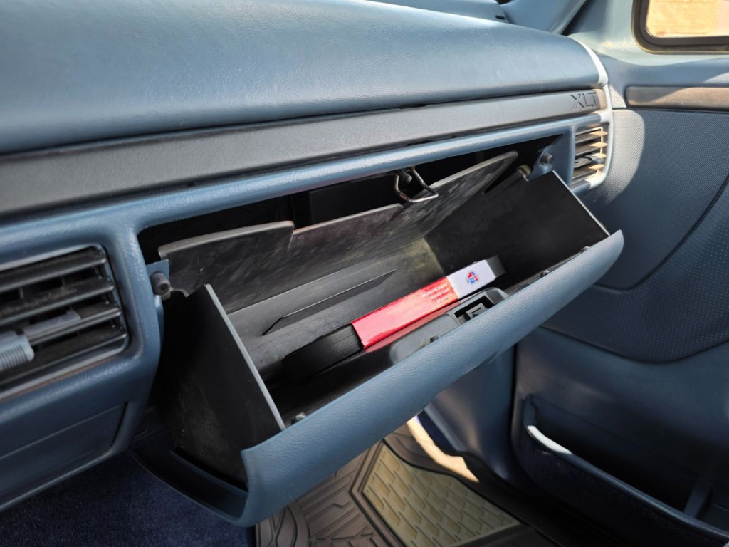 1995 Ford F-150 Image 22