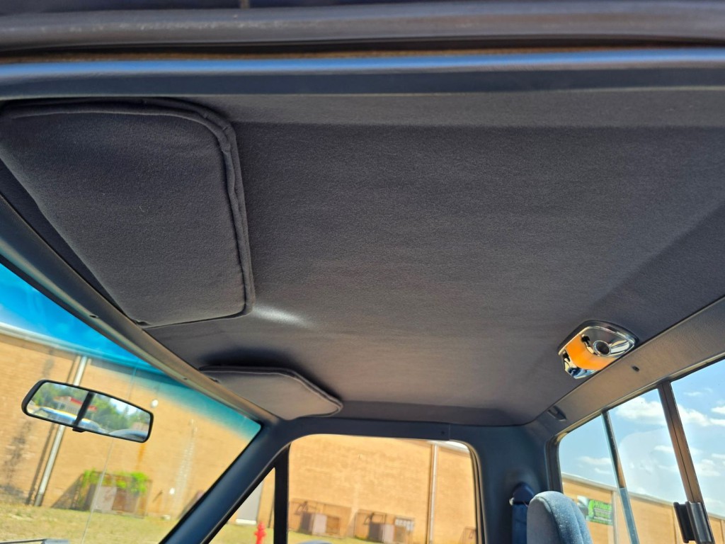 1995 Ford F-150 Image 25