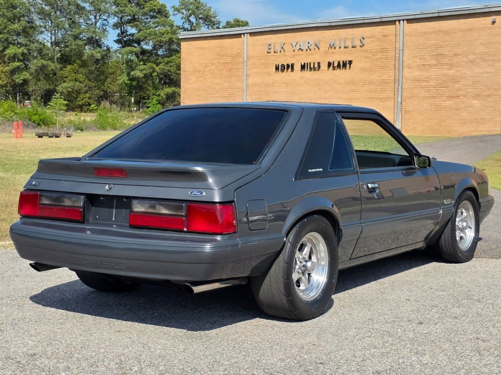 1989 Ford Mustang Image 7