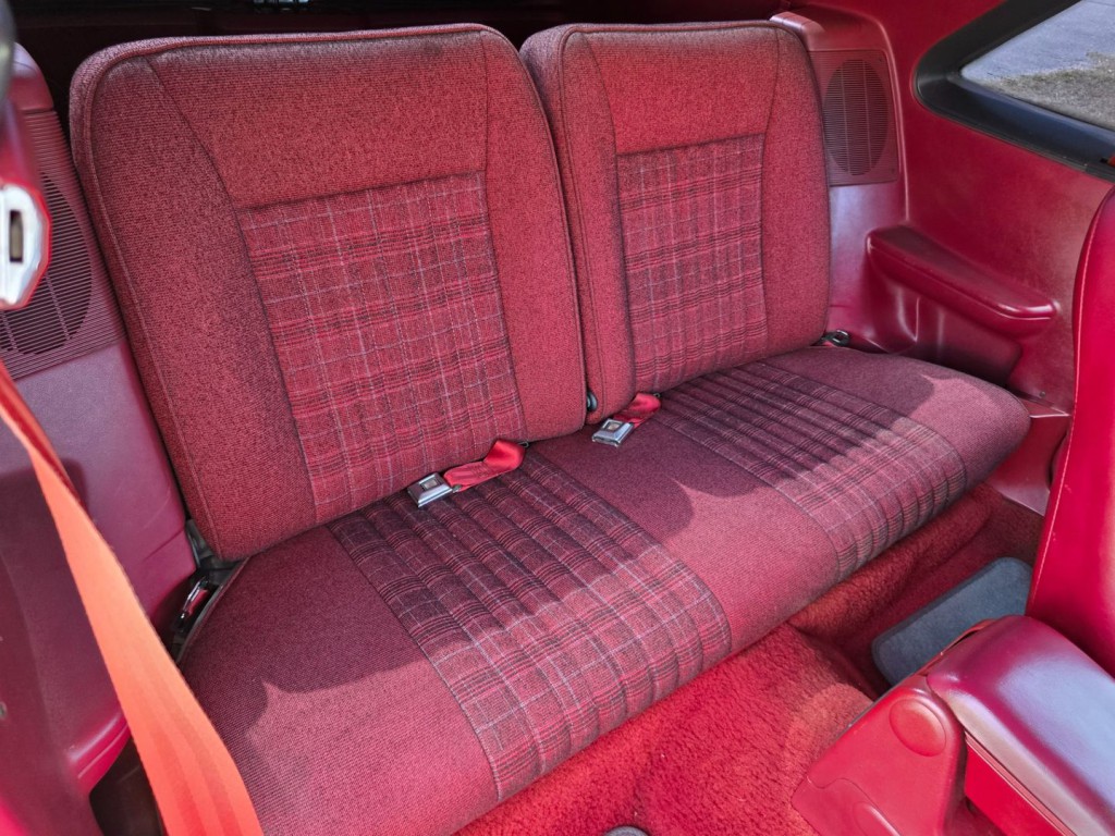 1989 Ford Mustang Image 29