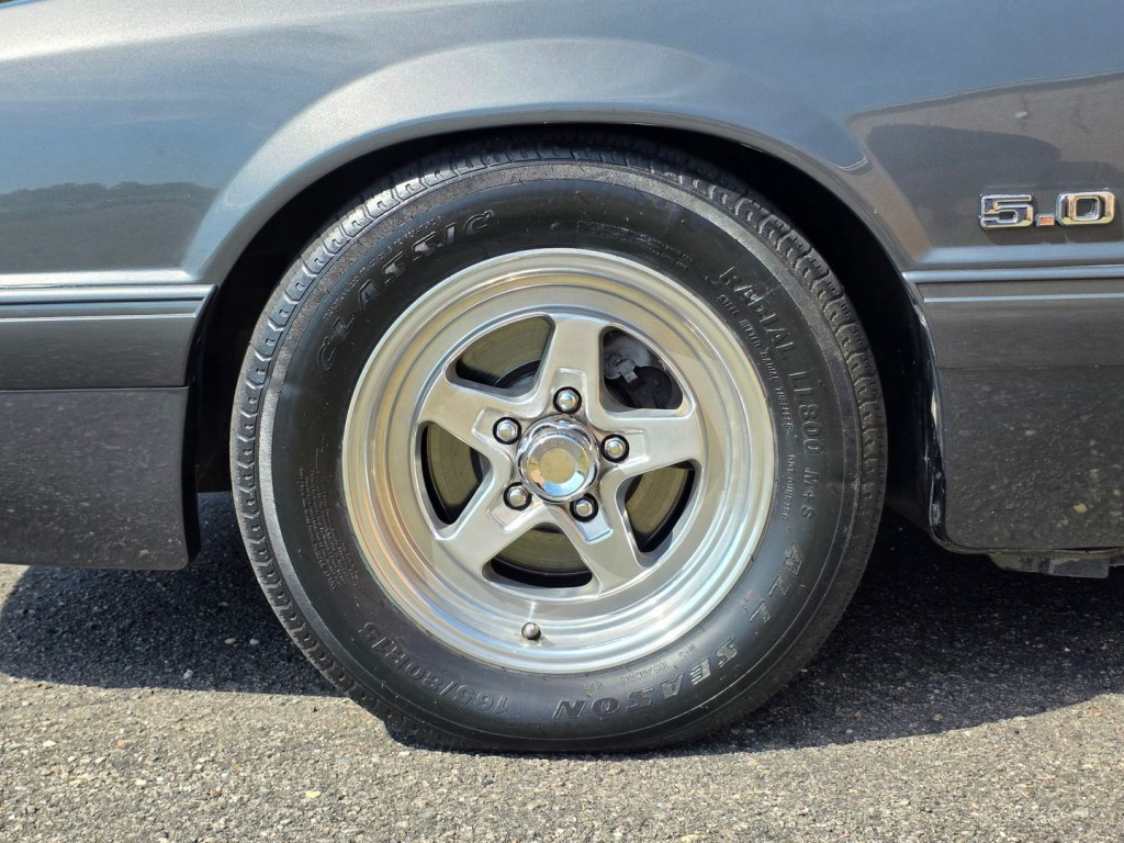 1989 Ford Mustang Image 50