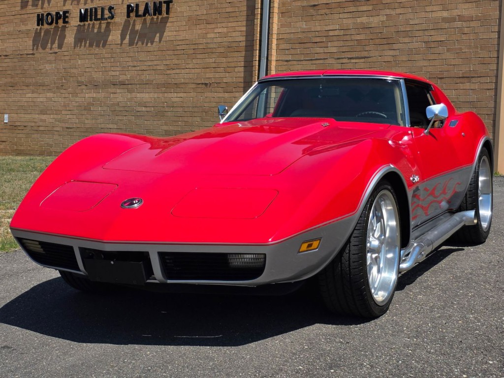 1974 Chevrolet Corvette Image 2