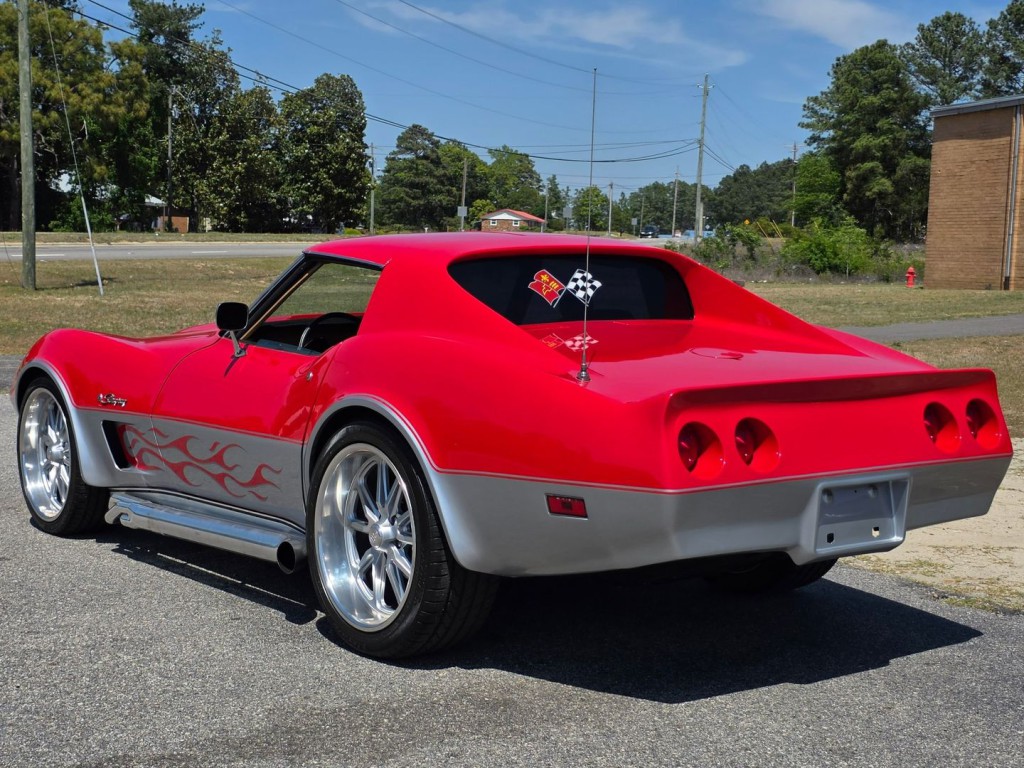 1974 Chevrolet Corvette Image 11