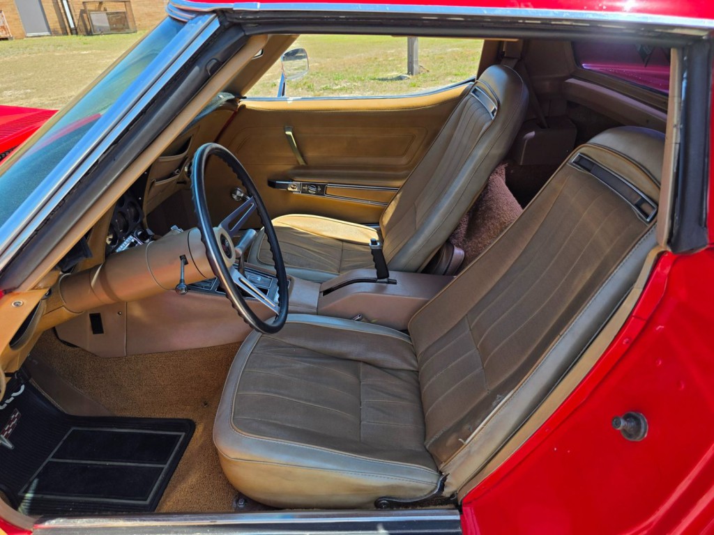 1974 Chevrolet Corvette Image 15